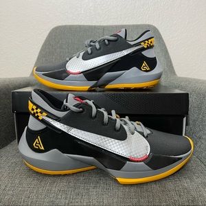 New Nike Zoom Freak 2 Taxi Shoes Black/ Particle Grey CK5424-006 Size 8.5